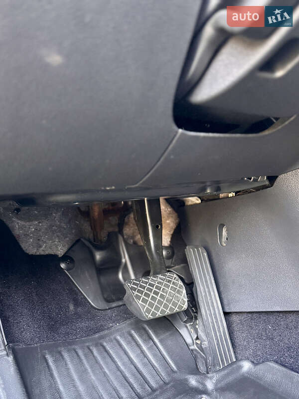 Седан Volkswagen Passat 2014 в Лозовой