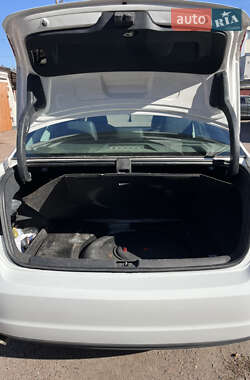 Седан Volkswagen Passat 2012 в 