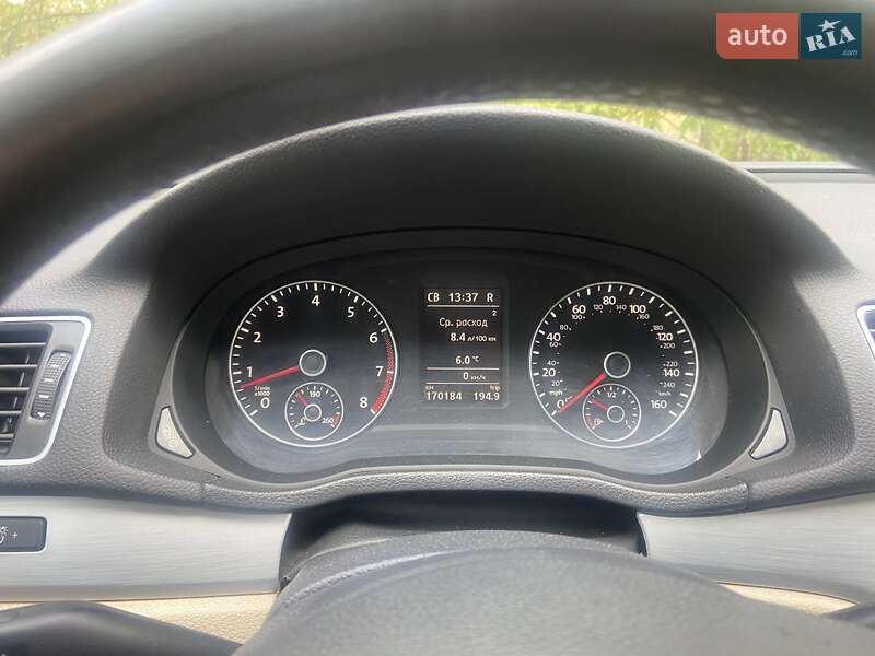 Седан Volkswagen Passat 2013 в Бобрке