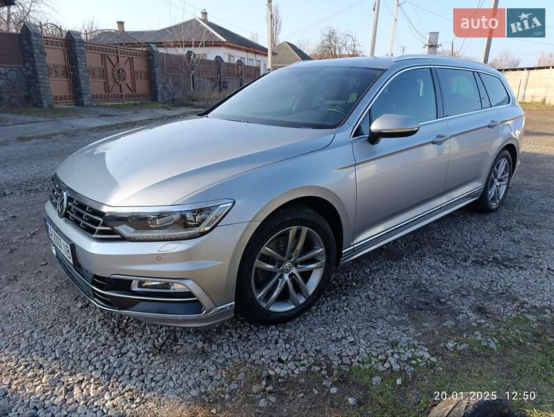 Універсал Volkswagen Passat 2017 в Смілі