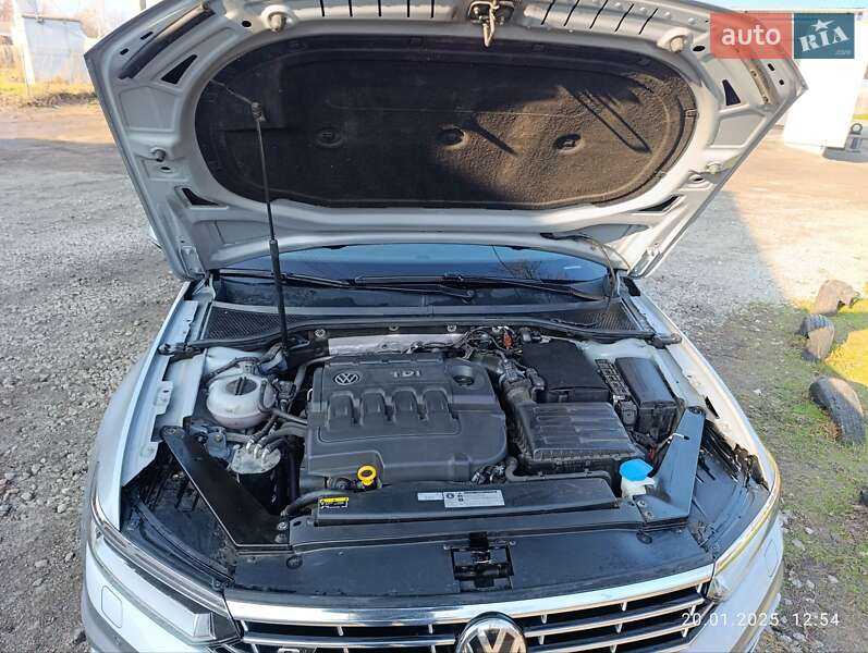 Універсал Volkswagen Passat 2017 в Смілі