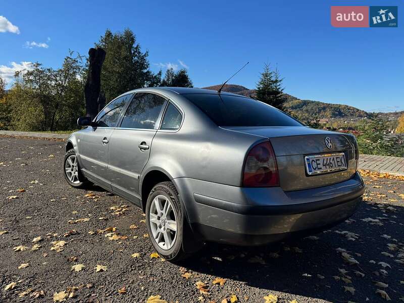 Седан Volkswagen Passat 2002 в Вижнице