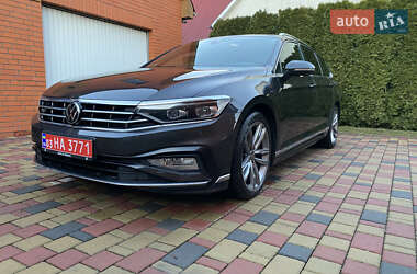 Универсал Volkswagen Passat 2021 в Луцке