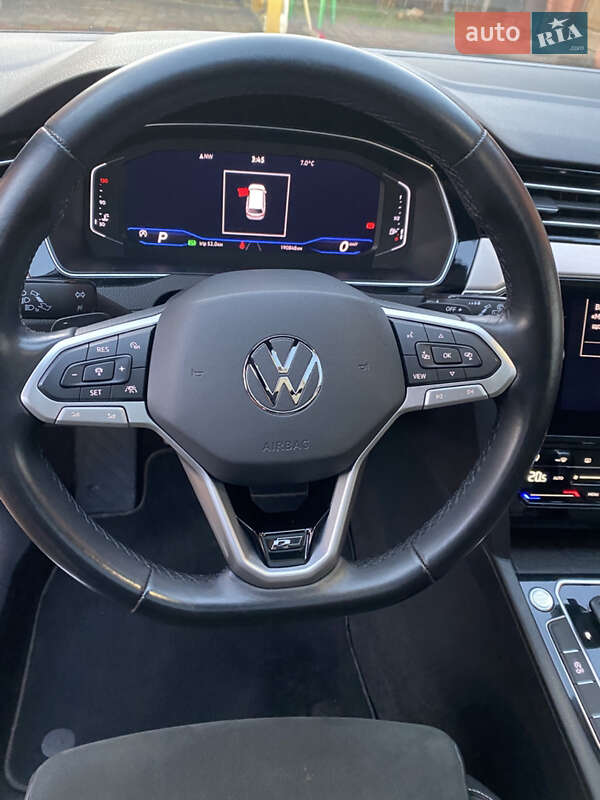 Универсал Volkswagen Passat 2021 в Луцке
