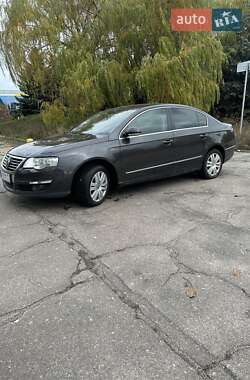 Седан Volkswagen Passat 2007 в Кропивницком