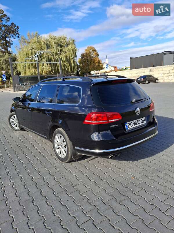 Универсал Volkswagen Passat 2012 в Тернополе
