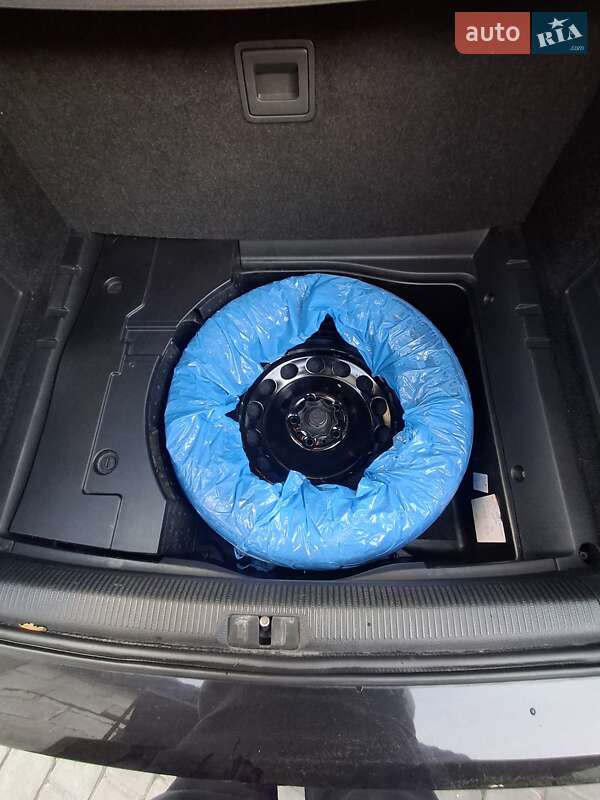 Универсал Volkswagen Passat 2012 в Тернополе