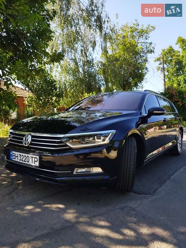 Универсал Volkswagen Passat 2015 в Измаиле