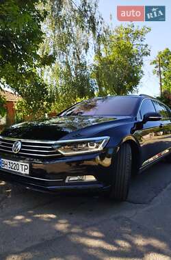 Универсал Volkswagen Passat 2015 в 