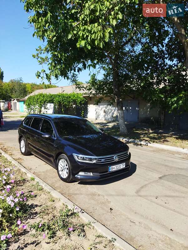Универсал Volkswagen Passat 2015 в Измаиле