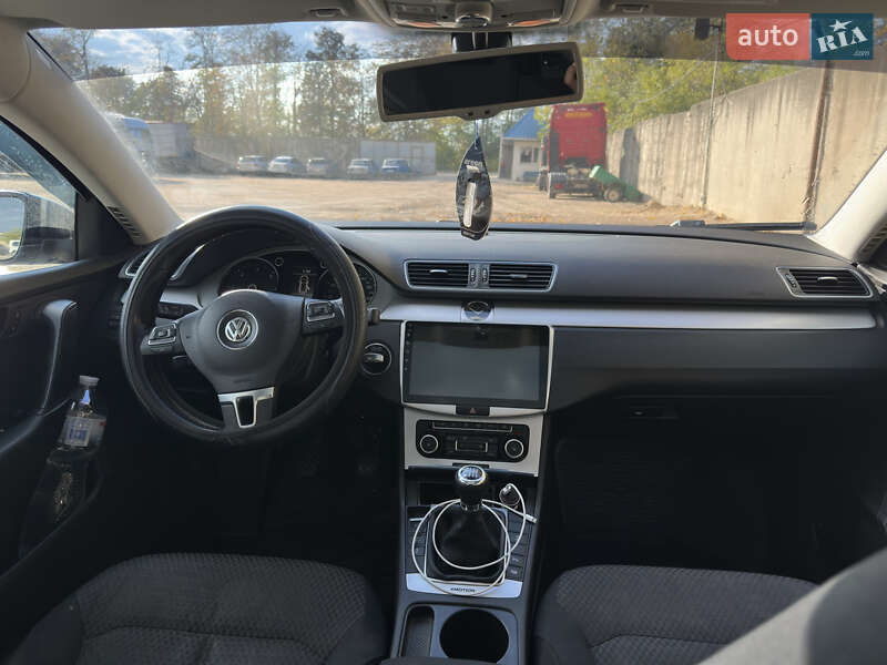 Универсал Volkswagen Passat 2011 в Первомайске