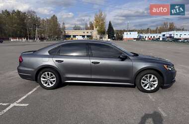 Седан Volkswagen Passat 2017 в 