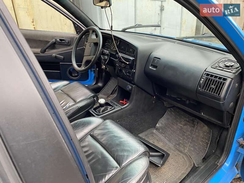 Универсал Volkswagen Passat 1991 в Вишневом фото 11 Универсал Volkswagen Passat 1991 в Вишневом