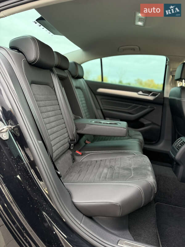 Седан Volkswagen Passat 2022 в Луцьку фото 103 Седан Volkswagen Passat 2022 в Луцьку