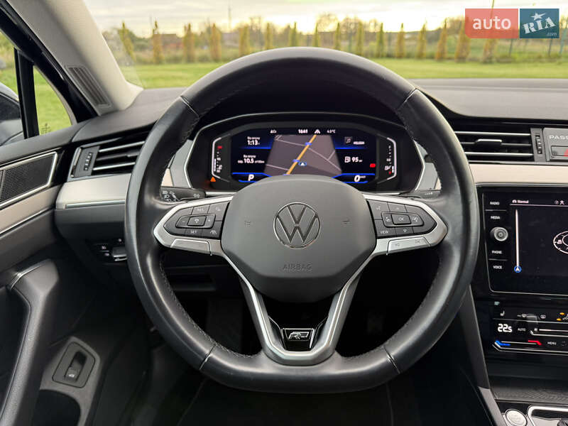 Седан Volkswagen Passat 2022 в Луцьку фото 127 Седан Volkswagen Passat 2022 в Луцьку