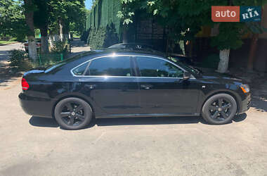 Седан Volkswagen Passat 2012 в 