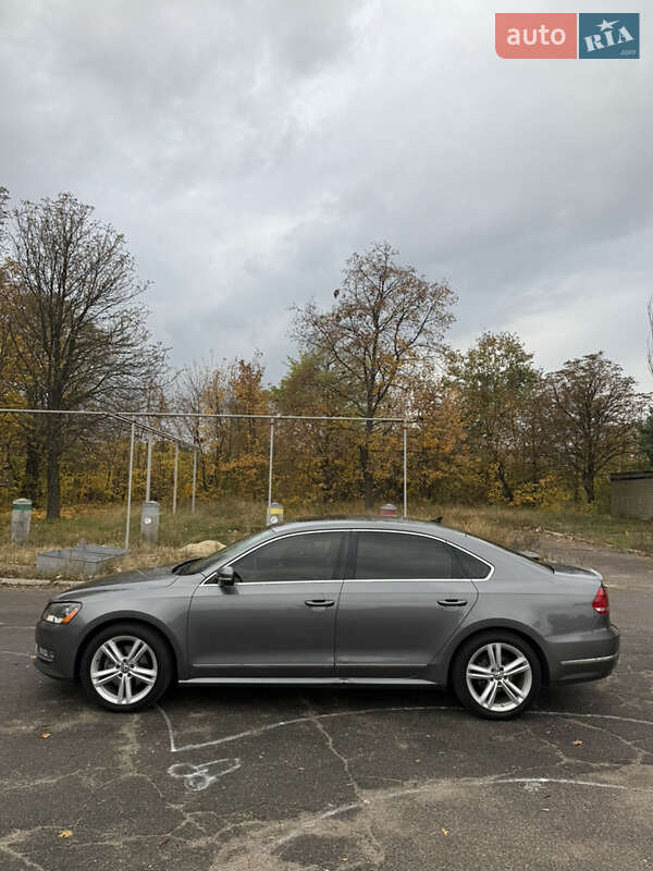 Седан Volkswagen Passat 2013 в Днепре