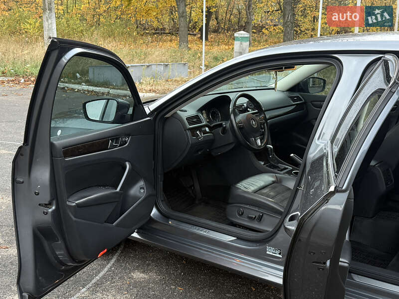 Седан Volkswagen Passat 2013 в Днепре