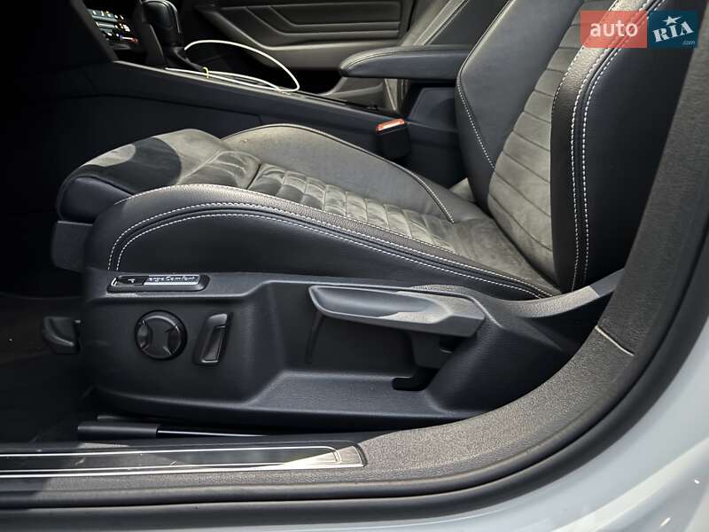 Седан Volkswagen Passat 2021 в Киеве фото 11 Седан Volkswagen Passat 2021 в Киеве