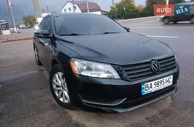 Седан Volkswagen Passat 2012 в Кропивницькому