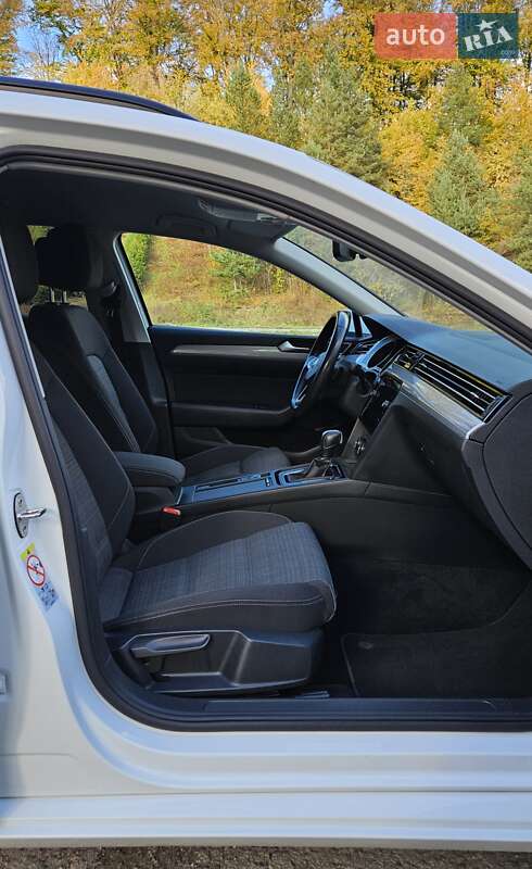 Универсал Volkswagen Passat 2020 в Бережанах