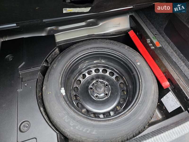 Седан Volkswagen Passat 2005 в Тернополі