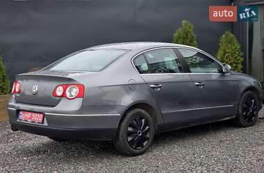 Седан Volkswagen Passat 2005 в 