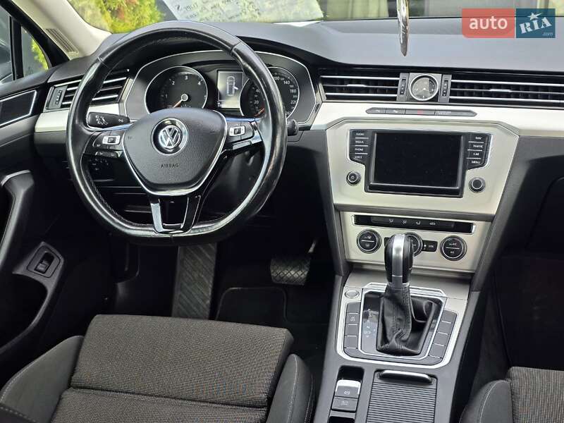 Универсал Volkswagen Passat 2016 в Тернополе фото 17 Универсал Volkswagen Passat 2016 в Тернополе