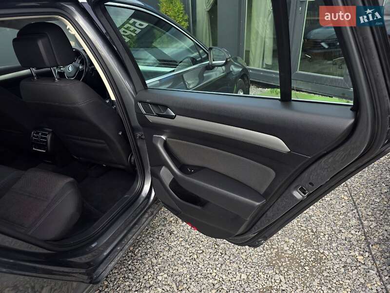 Универсал Volkswagen Passat 2016 в Тернополе фото 21 Универсал Volkswagen Passat 2016 в Тернополе