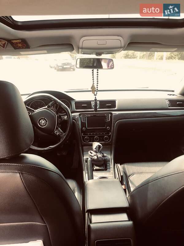 Седан Volkswagen Passat 2015 в Полтаве