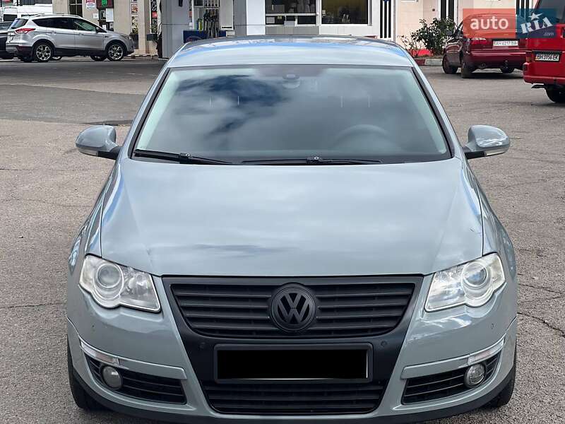 Седан Volkswagen Passat 2009 в Одессе