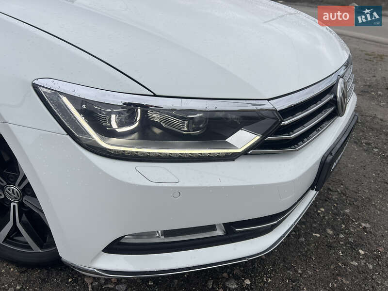 Седан Volkswagen Passat 2018 в Киеве