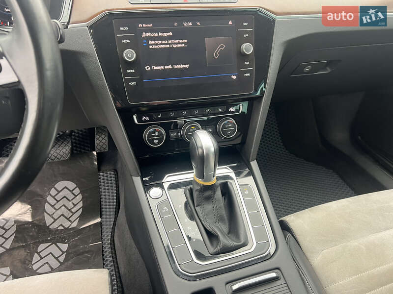 Седан Volkswagen Passat 2018 в Киеве
