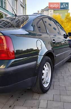 Седан Volkswagen Passat 1997 в 