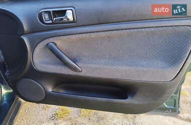 Седан Volkswagen Passat 1997 в 