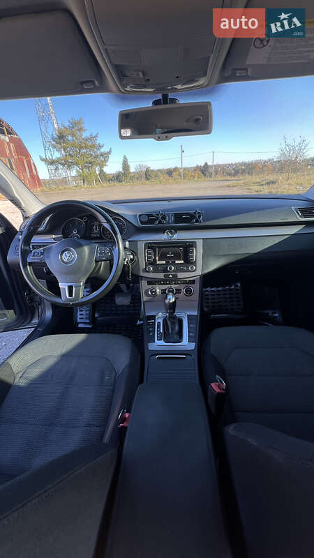 Універсал Volkswagen Passat 2013 в Львові