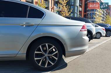 Седан Volkswagen Passat 2016 в 