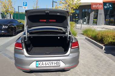 Седан Volkswagen Passat 2016 в 