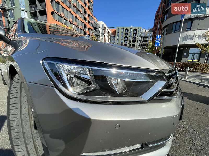 Седан Volkswagen Passat 2016 в Києві