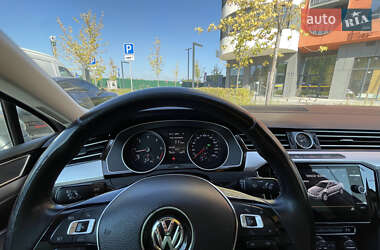 Седан Volkswagen Passat 2016 в 