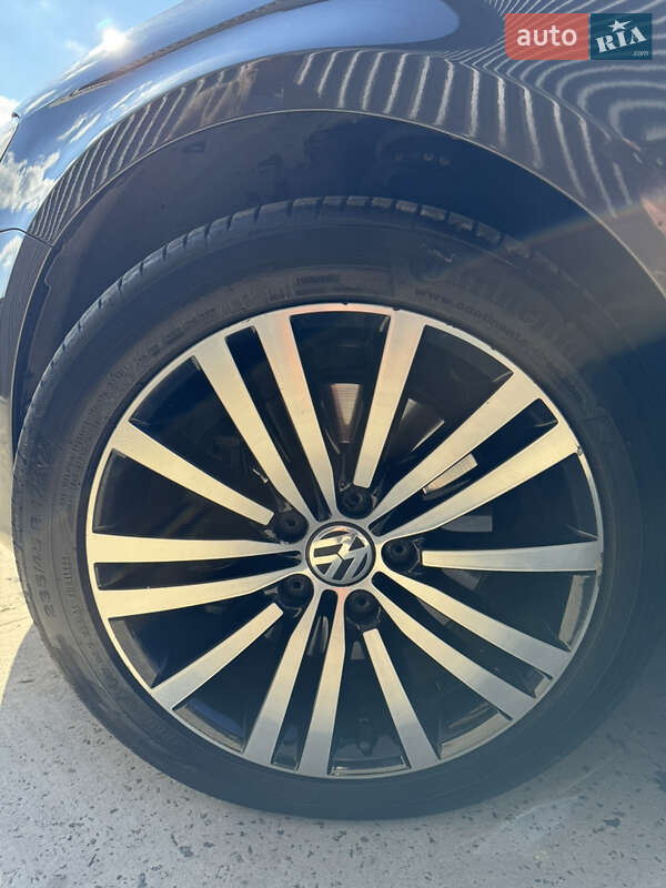 Седан Volkswagen Passat 2014 в Трускавце