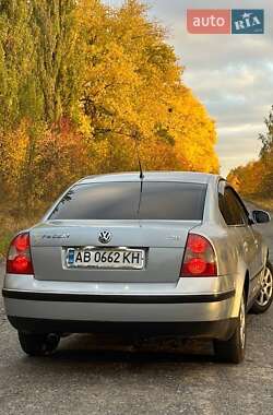 Седан Volkswagen Passat 2004 в  фото 15 Седан Volkswagen Passat 2004 в