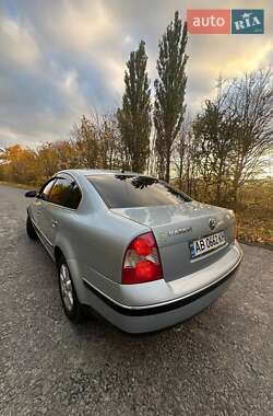 Седан Volkswagen Passat 2004 в  фото 19 Седан Volkswagen Passat 2004 в