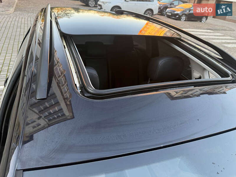 Универсал Volkswagen Passat 2011 в Ивано-Франковске