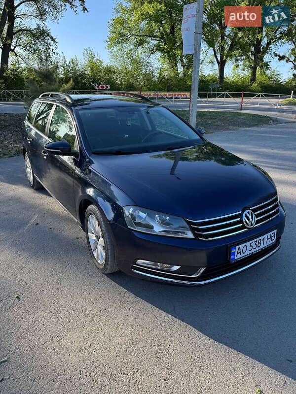 Универсал Volkswagen Passat 2011 в 