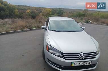 Седан Volkswagen Passat 2014 в Дніпрі