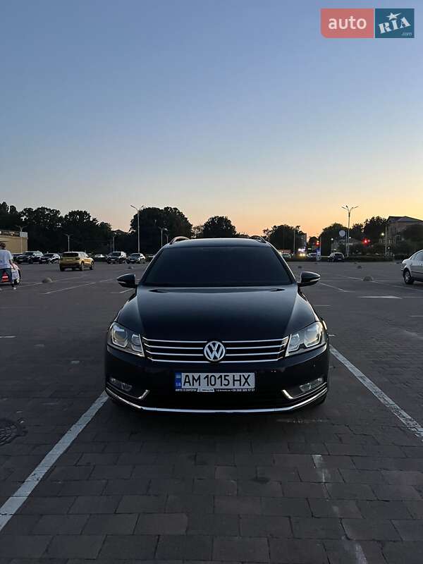 Универсал Volkswagen Passat 2011 в Житомире фото 2 Универсал Volkswagen Passat 2011 в Житомире