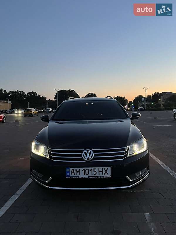 Универсал Volkswagen Passat 2011 в Житомире фото 3 Универсал Volkswagen Passat 2011 в Житомире