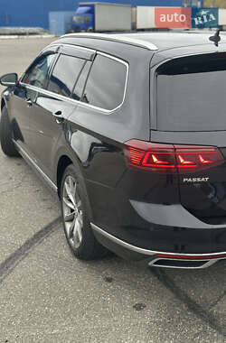 Универсал Volkswagen Passat 2016 в 