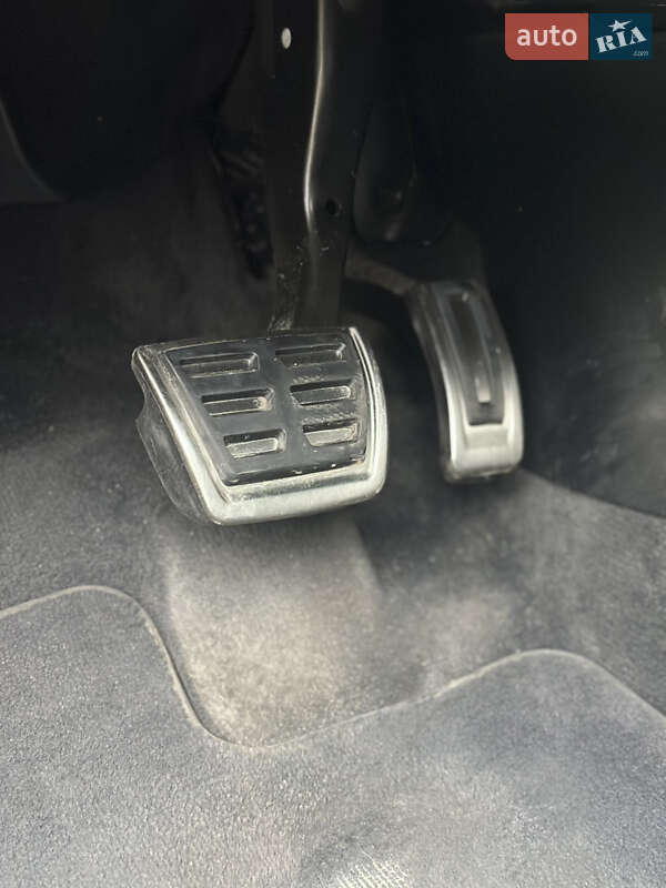 Универсал Volkswagen Passat 2016 в Софиевской Борщаговке фото 16 Универсал Volkswagen Passat 2016 в Софиевской Борщаговке